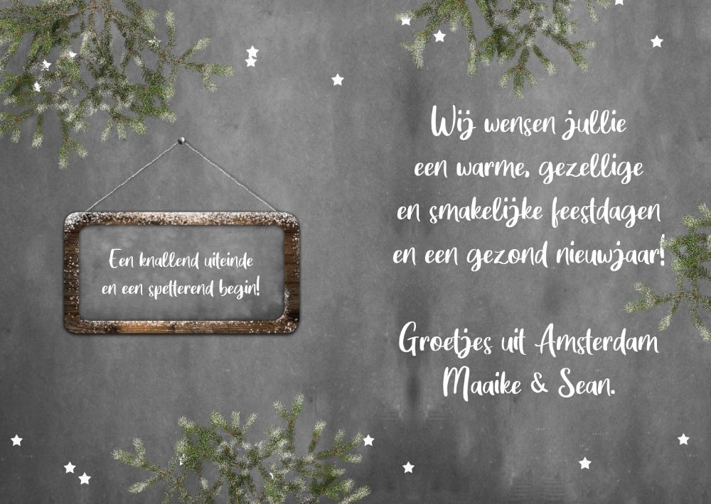 Kerstkaart wegwijzer op krijtbord hip en trendy Binnenkant